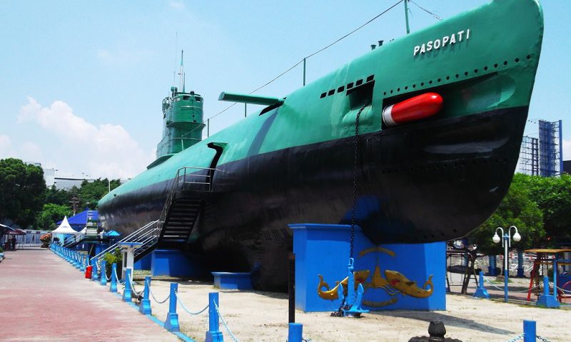 Monumen-Kapal-Selam-Surabaya-