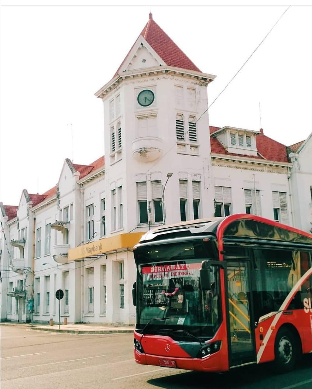 gedung-surabaya