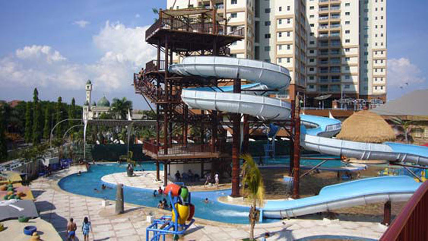 kolam-renang-plaza-marina-surabaya