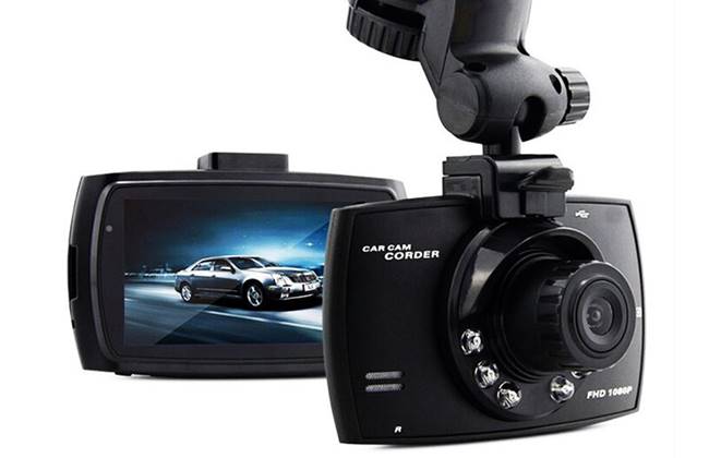 6 Aksesoris Rental Mobil Surabaya