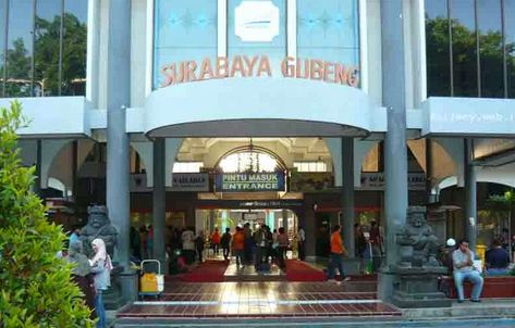 Rental Mobil Surabaya Antar Jemput Stasiun Gubeng