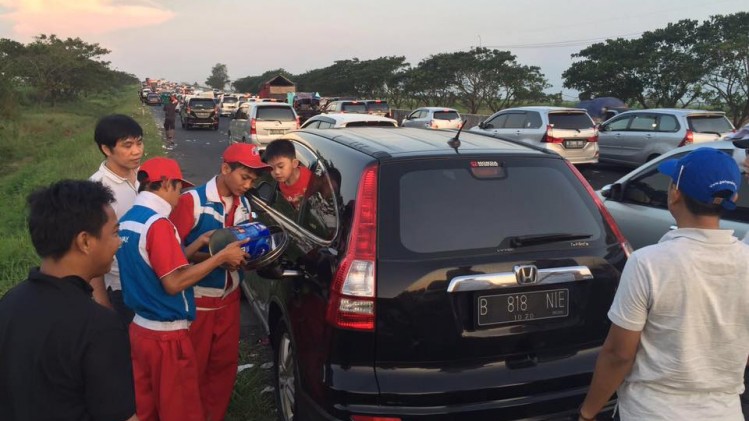 Solusi Sewa Mobil Surabaya Kehabisan BBM