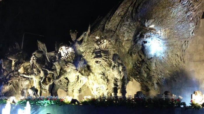 Rental Mobil Surabaya Melihat Monumen PPN