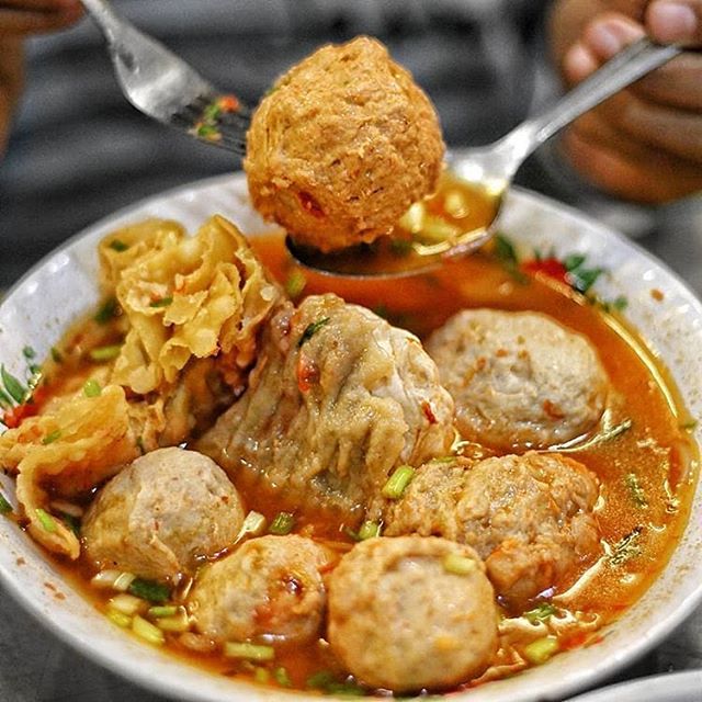 Bakso Pratama yang Menggoyang Lidah