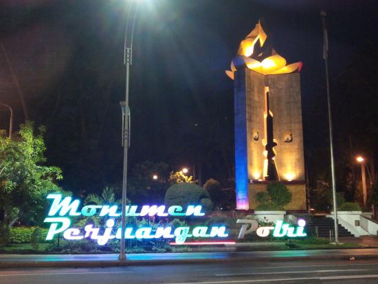 Sewa Mobil Surabaya Melihat Monumen Perjuangan Polri