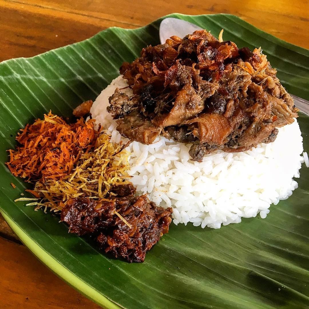 Nasi Krawu Bu Tiban Kuliner Gresik yang Legendaris