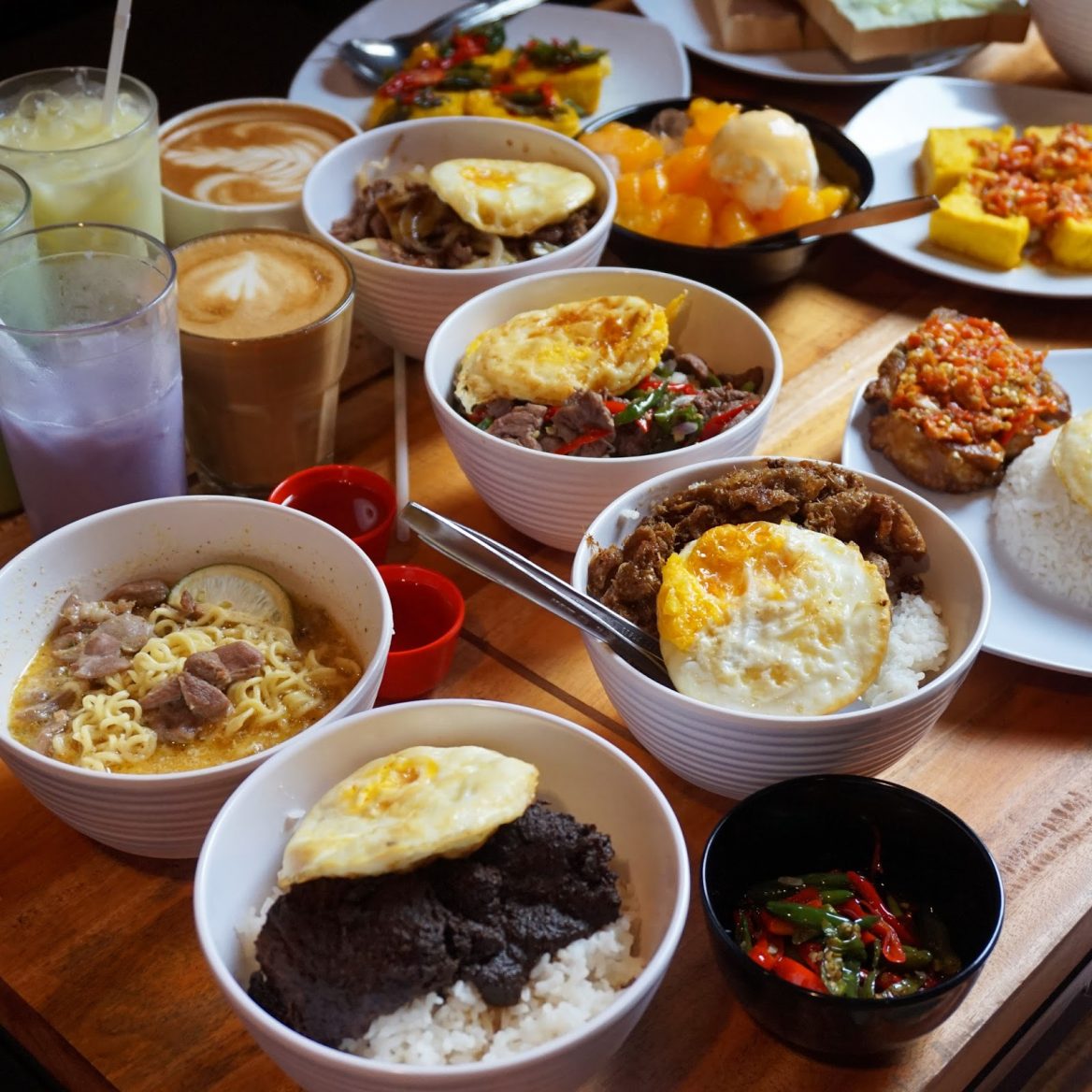 Sewa Mobil Surabaya Ke Warung Up Normal yang Hits