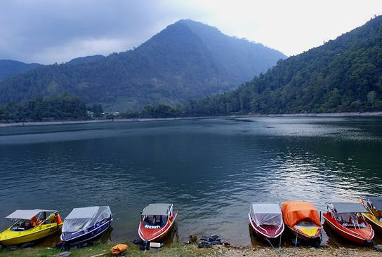 telaga sarangan