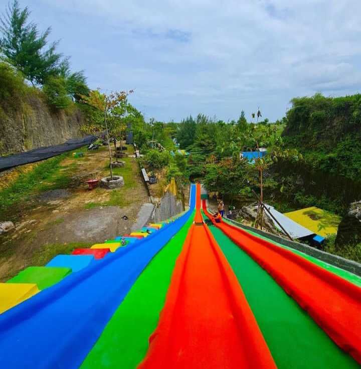 tebing pelangi