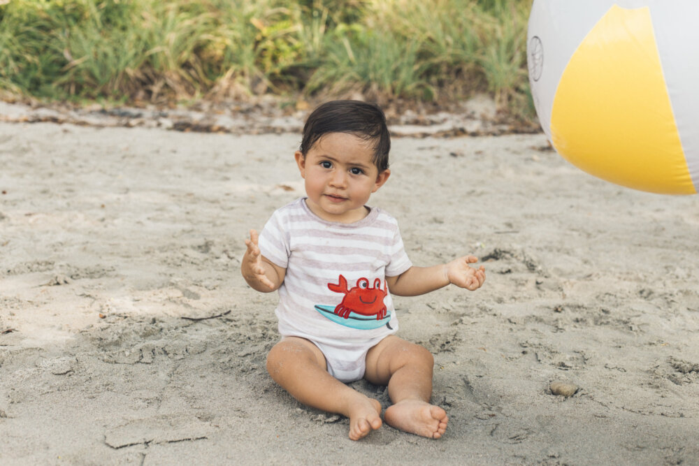 funny-kid-playing-beach (1)