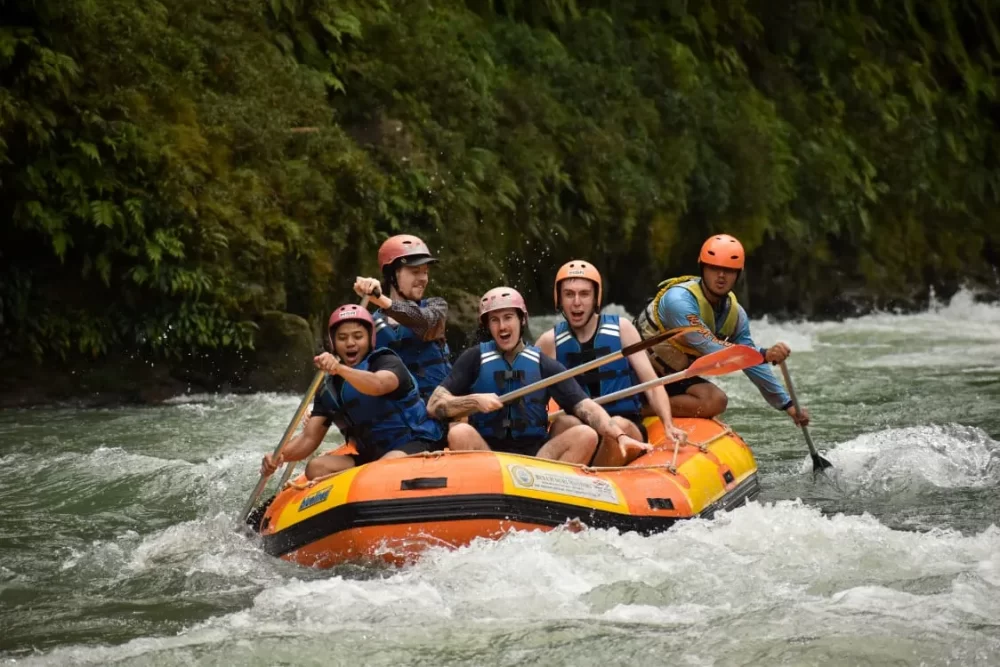 manfaat arung jeram