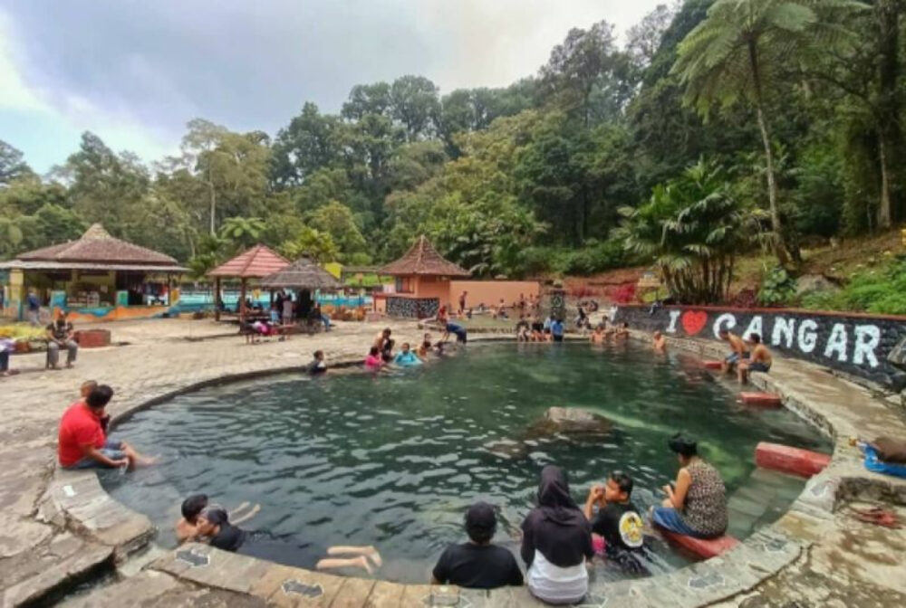 wisata keluarga dekat surabaya