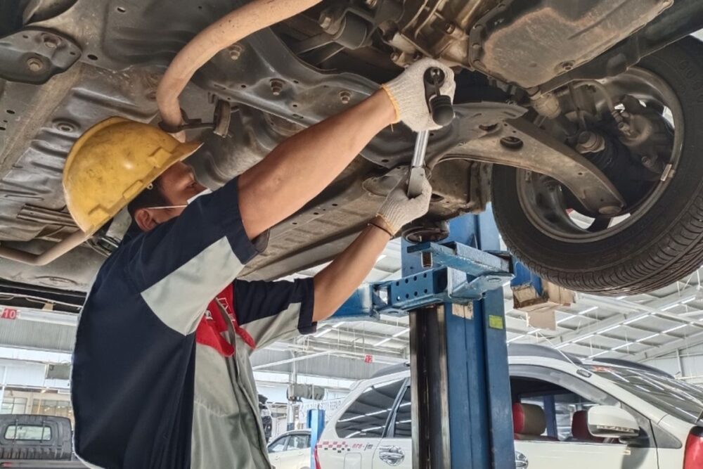 masalah kaki kaki mobil
