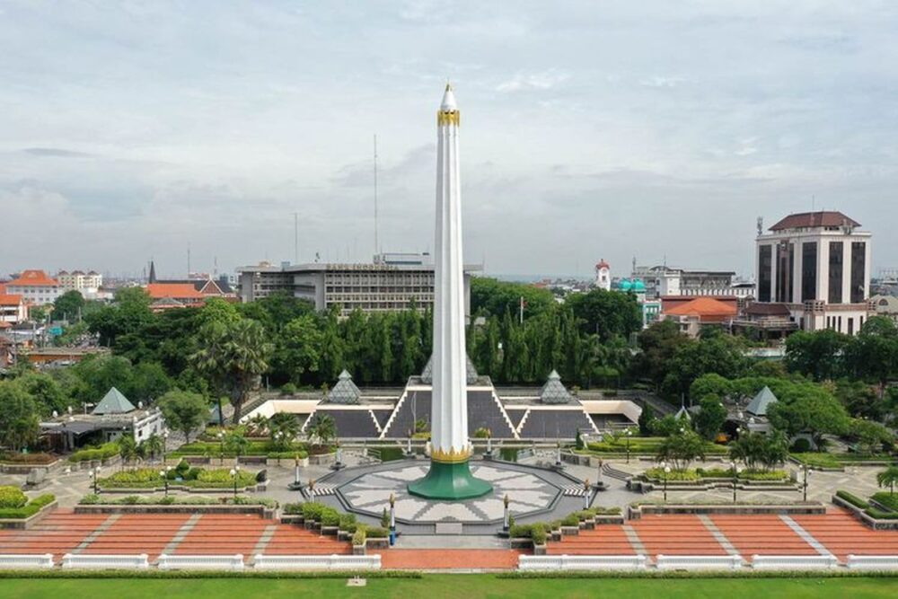 sehari di surabaya